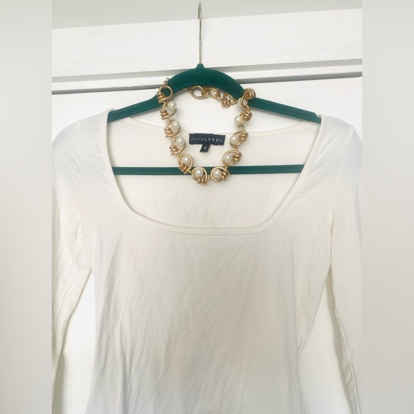 Jluxlabel Square Cut Cream Basic Layering Top - Small - Picture 2 of 3